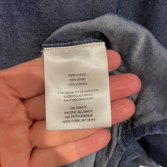 Jones New York Denim Blue Blouse with Lace Trim - Picture 4 of 5